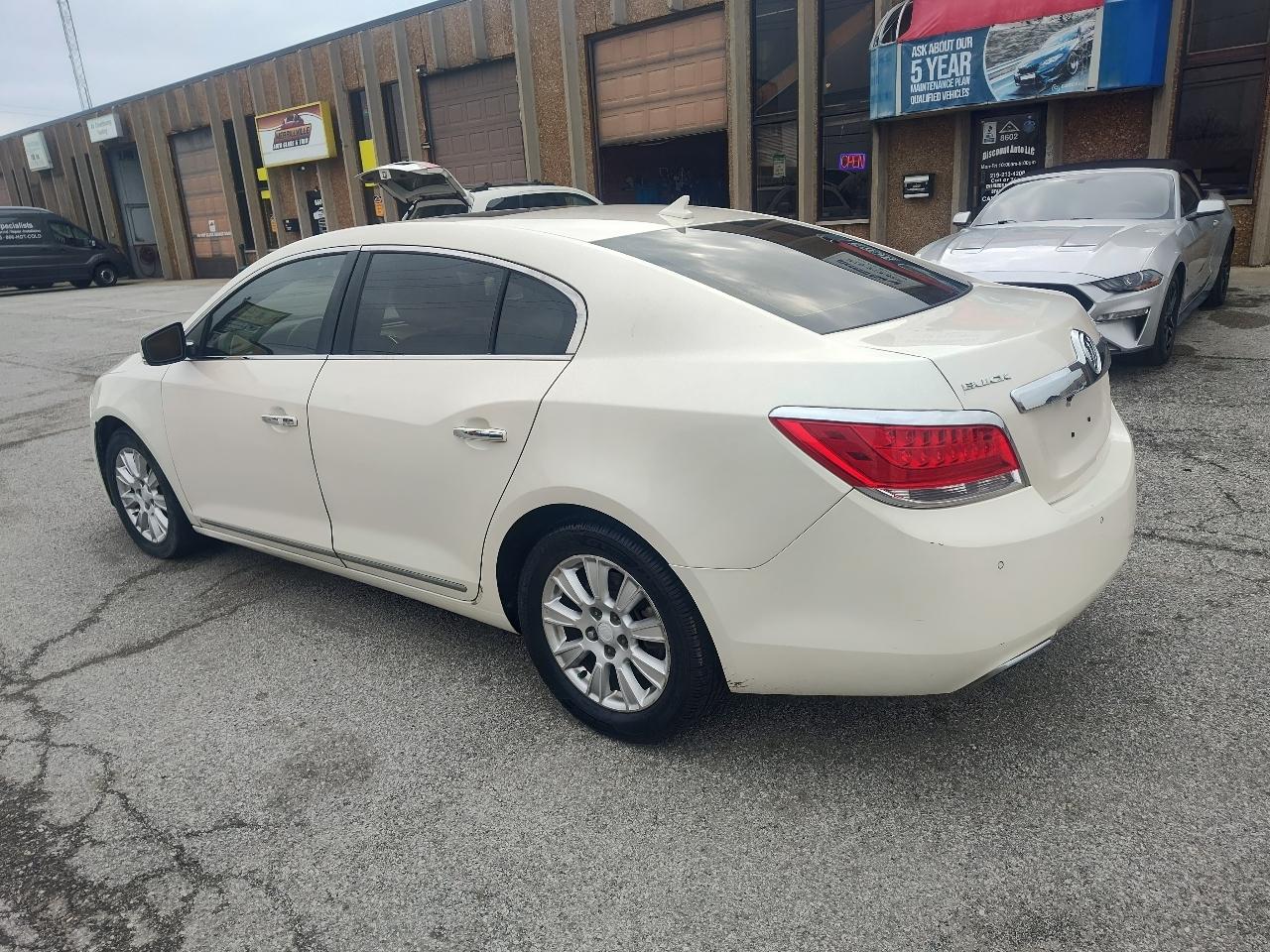 Buick LaCrosse 4dr Sdn Premium 3 FWD 2012