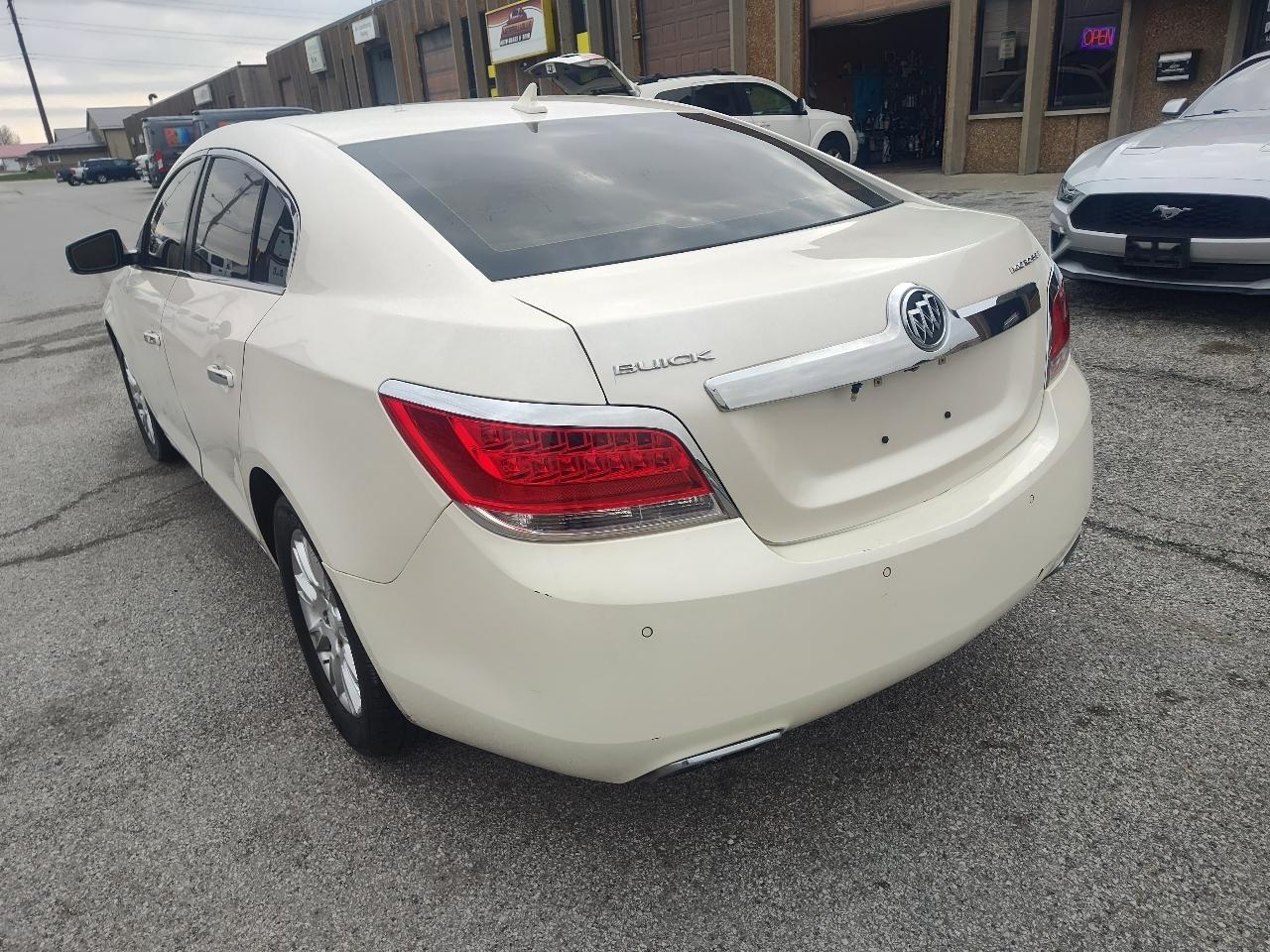 Buick LaCrosse 4dr Sdn Premium 3 FWD 2012