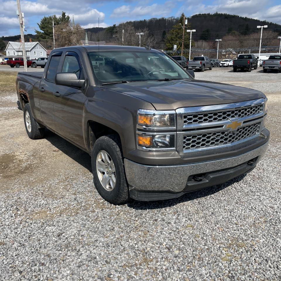 Chevrolet Silverado 1500 4WD Double Cab 143.5" LT w/1LT 2014