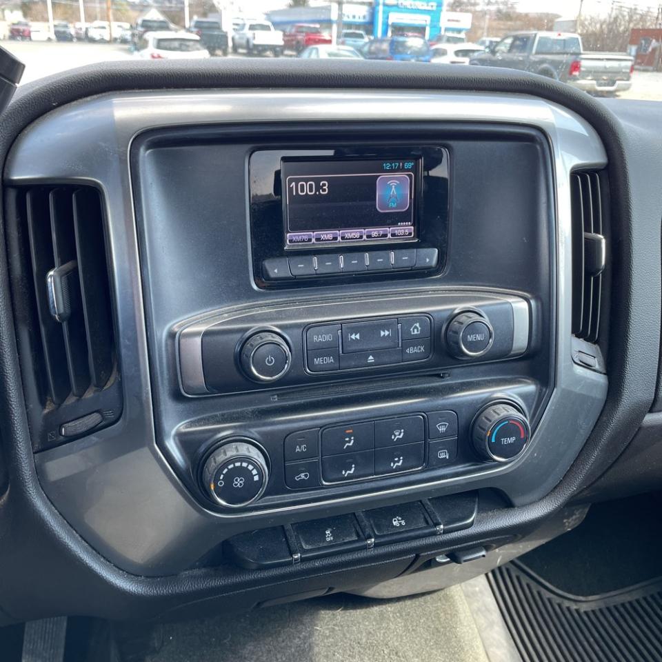 Chevrolet Silverado 1500 4WD Double Cab 143.5" LT w/1LT 2014