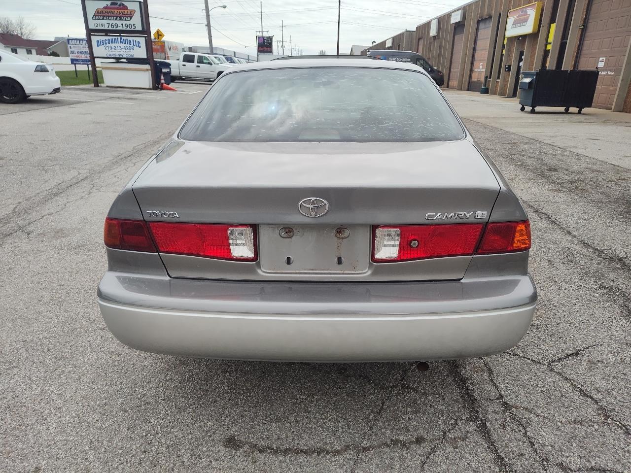 Toyota Camry 2014.5 4dr Sdn I4 Auto LE (Natl) 2001