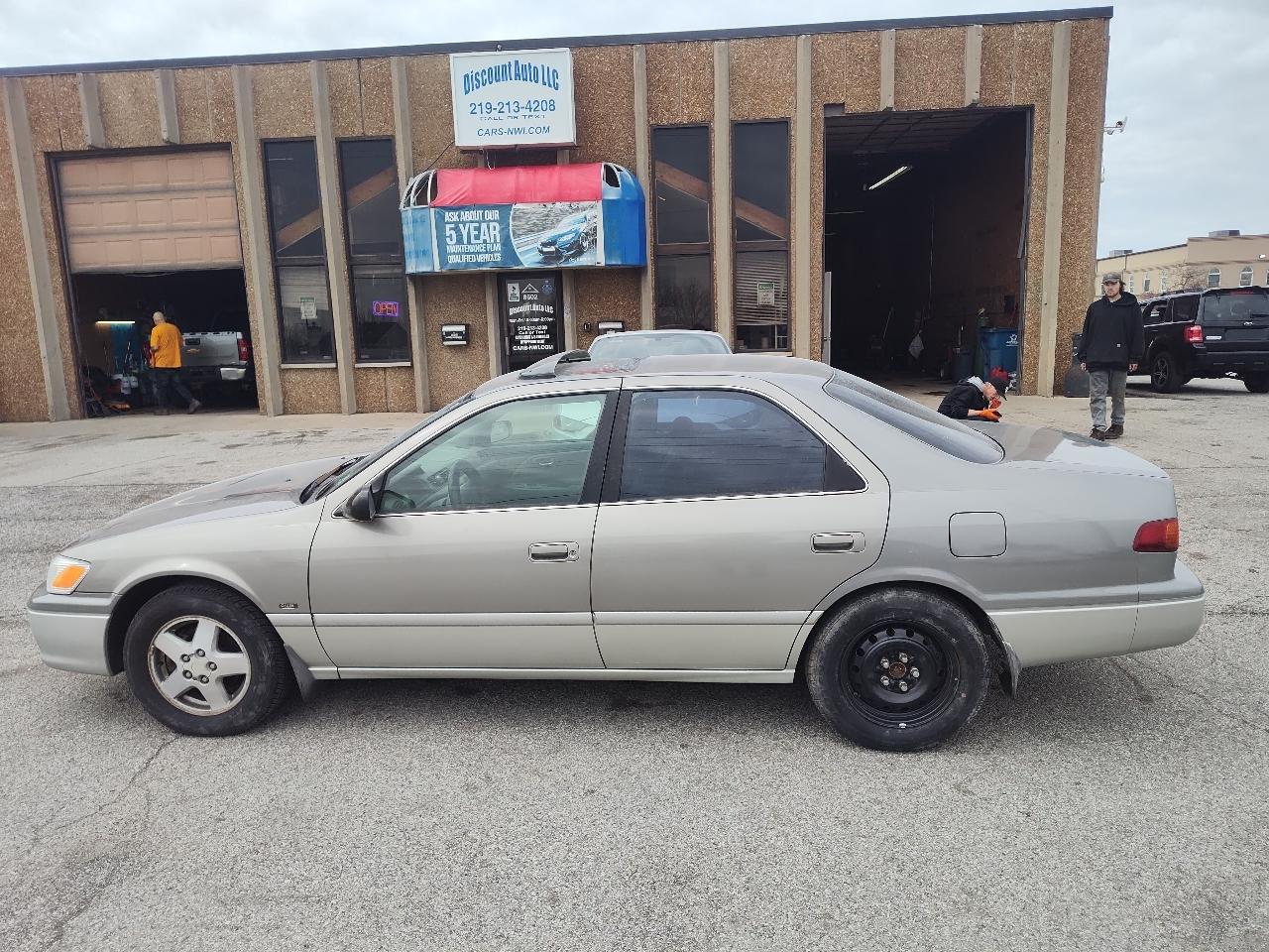 Toyota Camry 2014.5 4dr Sdn I4 Auto LE (Natl) 2001