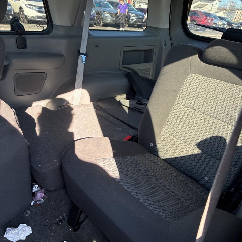 Ford Explorer Sport 2dr 102" WB 4WD XLT 2003