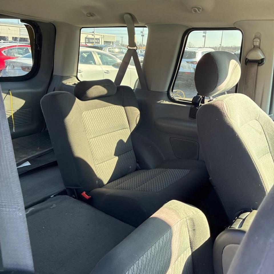 Ford Explorer Sport 2dr 102" WB 4WD XLT 2003