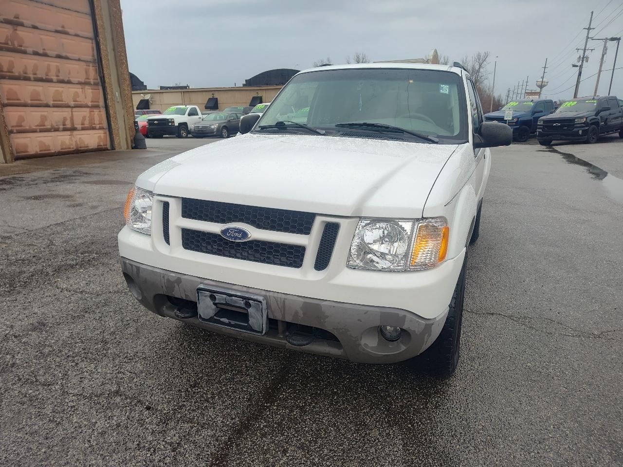 Ford Explorer Sport 2dr 102" WB 4WD XLT 2003