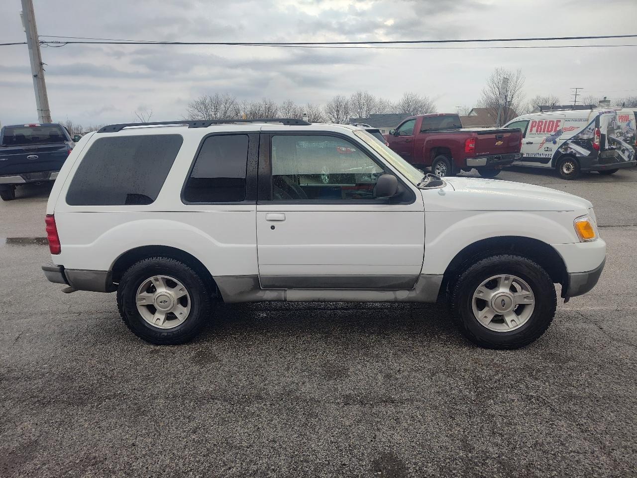 Ford Explorer Sport 2dr 102" WB 4WD XLT 2003
