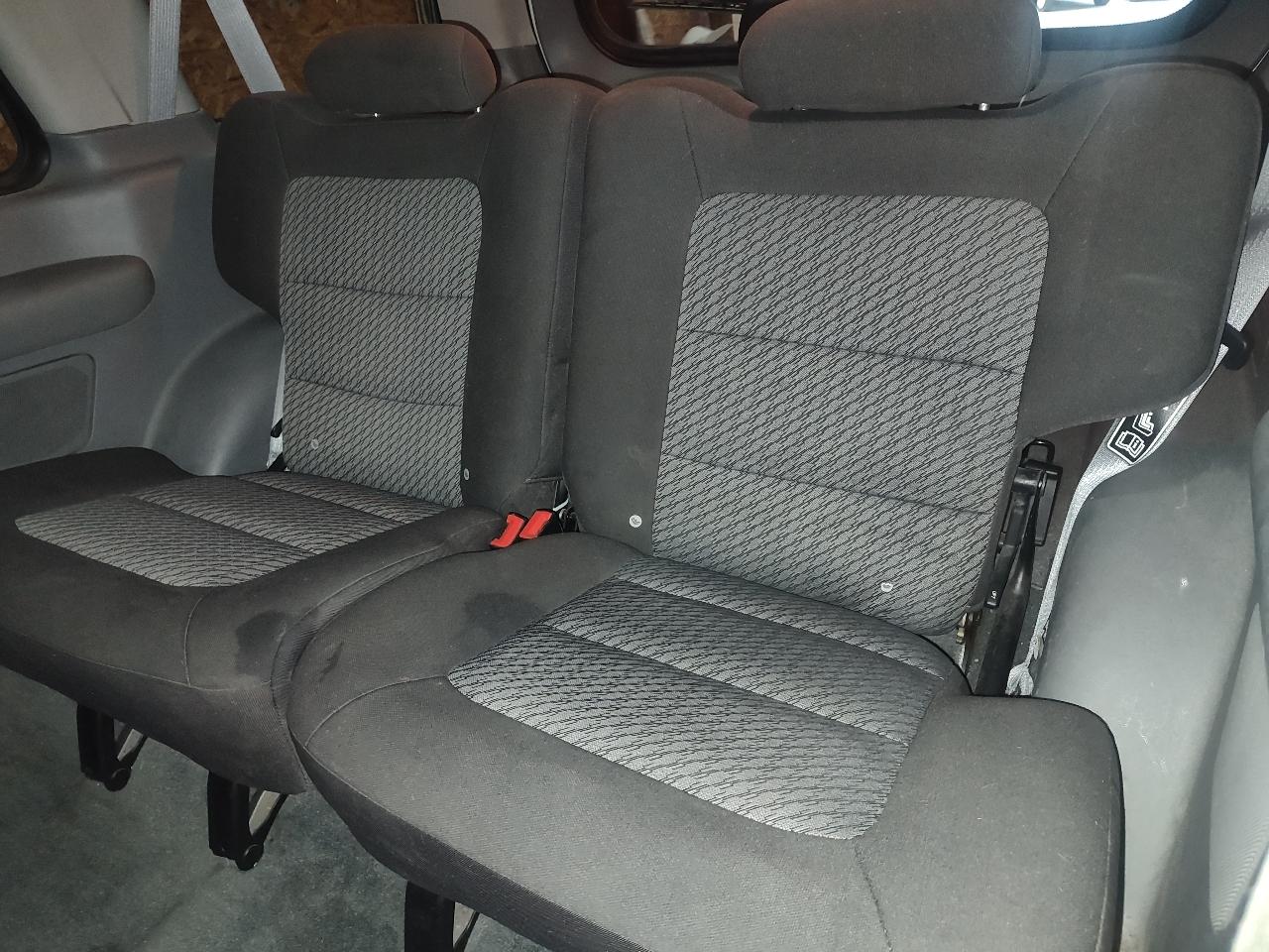 Ford Explorer Sport 2dr 102" WB 4WD XLT 2003