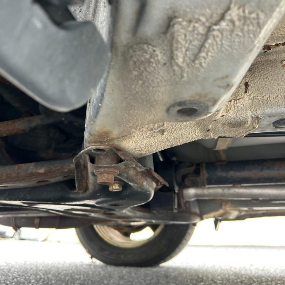 Toyota RAV4 4dr Base 4-cyl 4WD (Natl) 2001