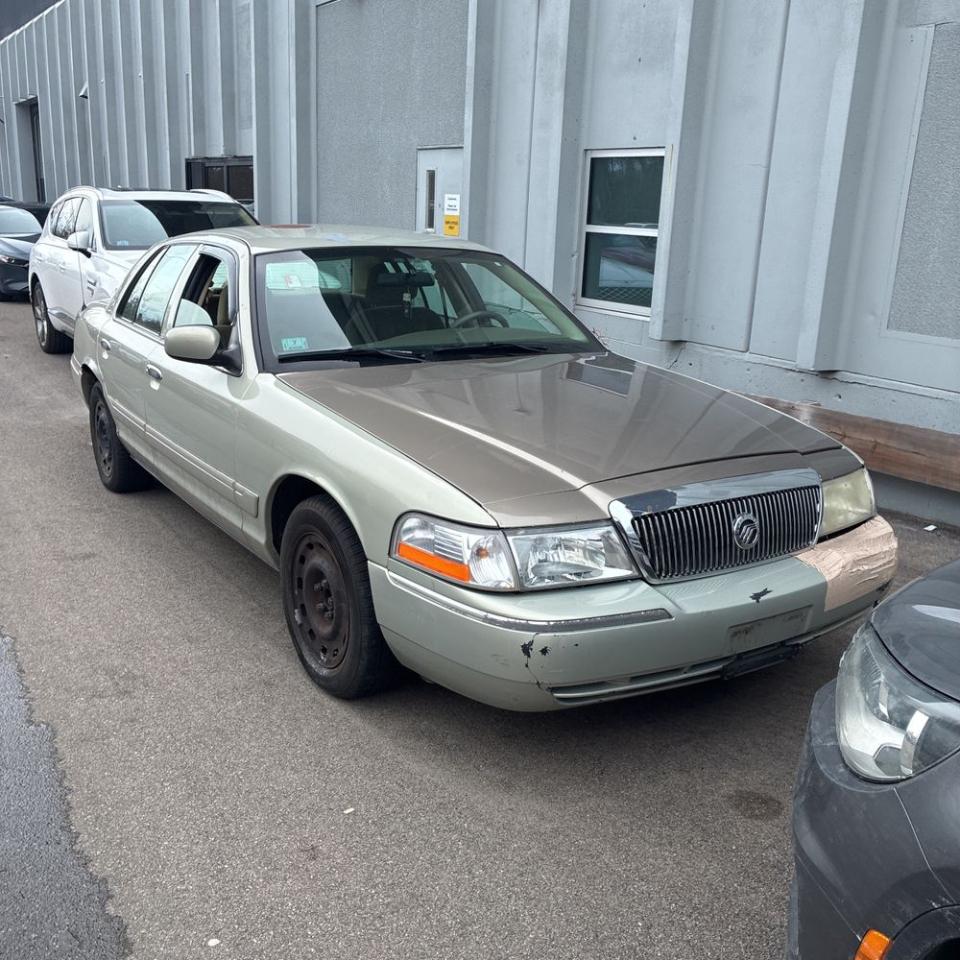 Mercury Grand Marquis 4dr Sdn GS 2005