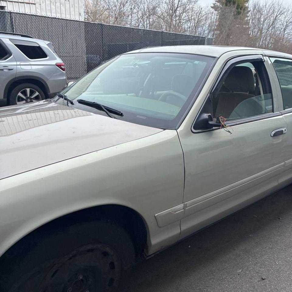 Mercury Grand Marquis 4dr Sdn GS 2005