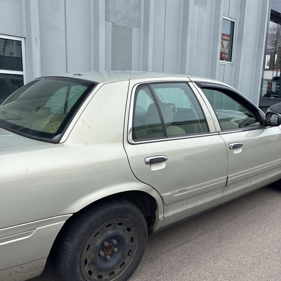 Mercury Grand Marquis 4dr Sdn GS 2005