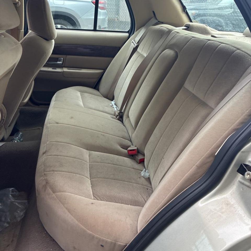 Mercury Grand Marquis 4dr Sdn GS 2005