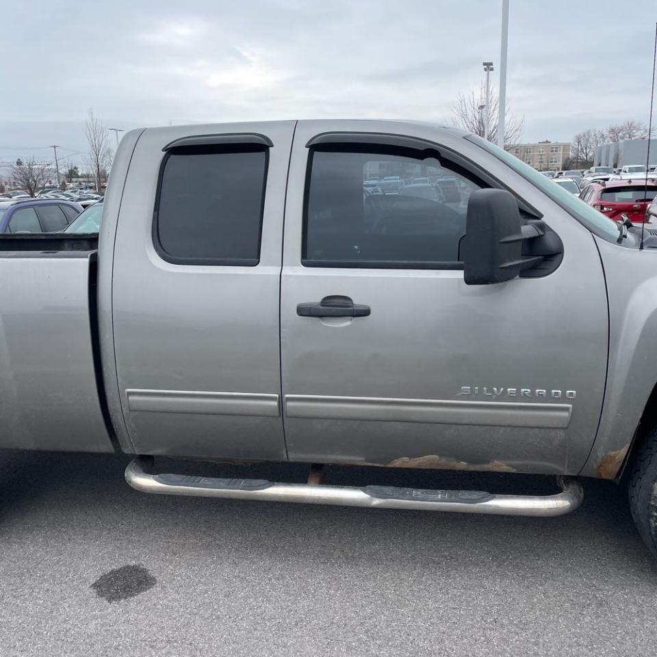 Chevrolet Silverado 1500 4WD Ext Cab 143.5" LT 2012