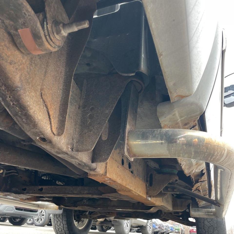 Chevrolet Silverado 1500 4WD Ext Cab 143.5" LT 2012