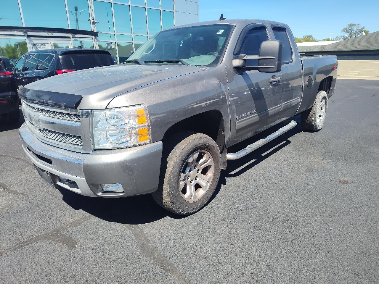 Chevrolet Silverado 1500 4WD Ext Cab 143.5" LT 2012