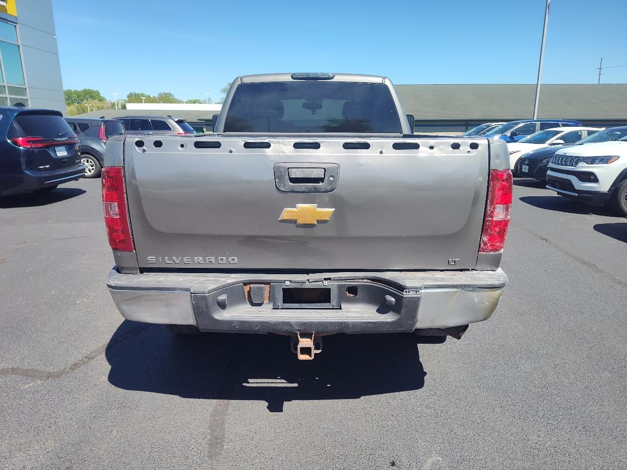 Chevrolet Silverado 1500 4WD Ext Cab 143.5" LT 2012