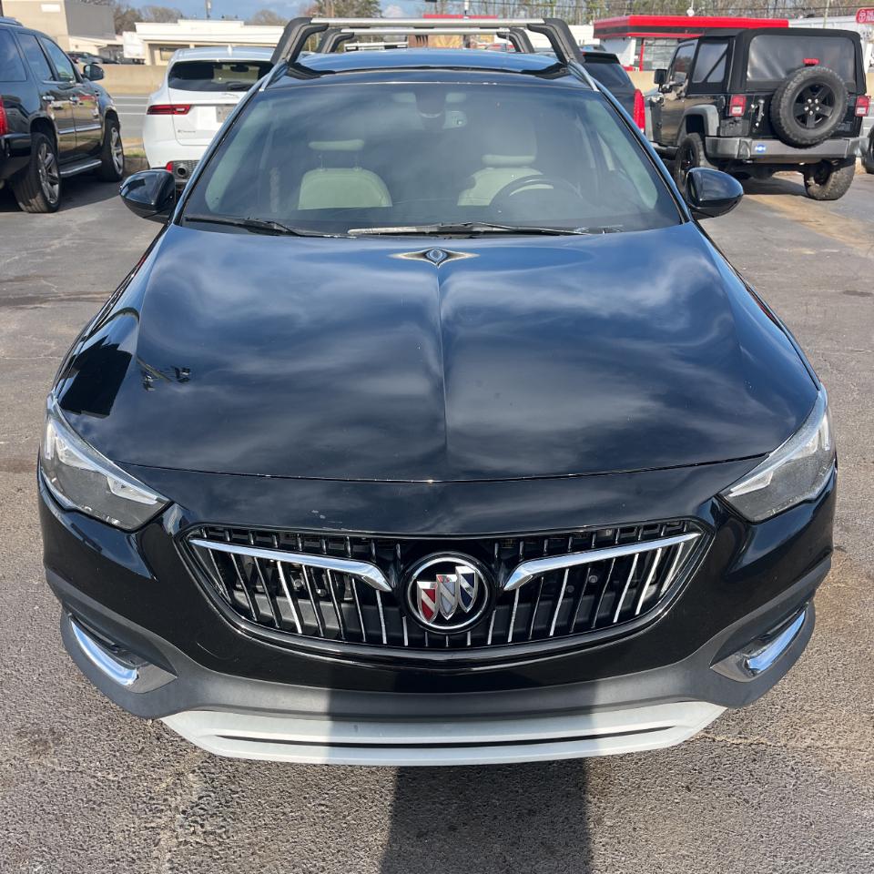 Buick Regal TourX 5dr Wgn Essence AWD 2018