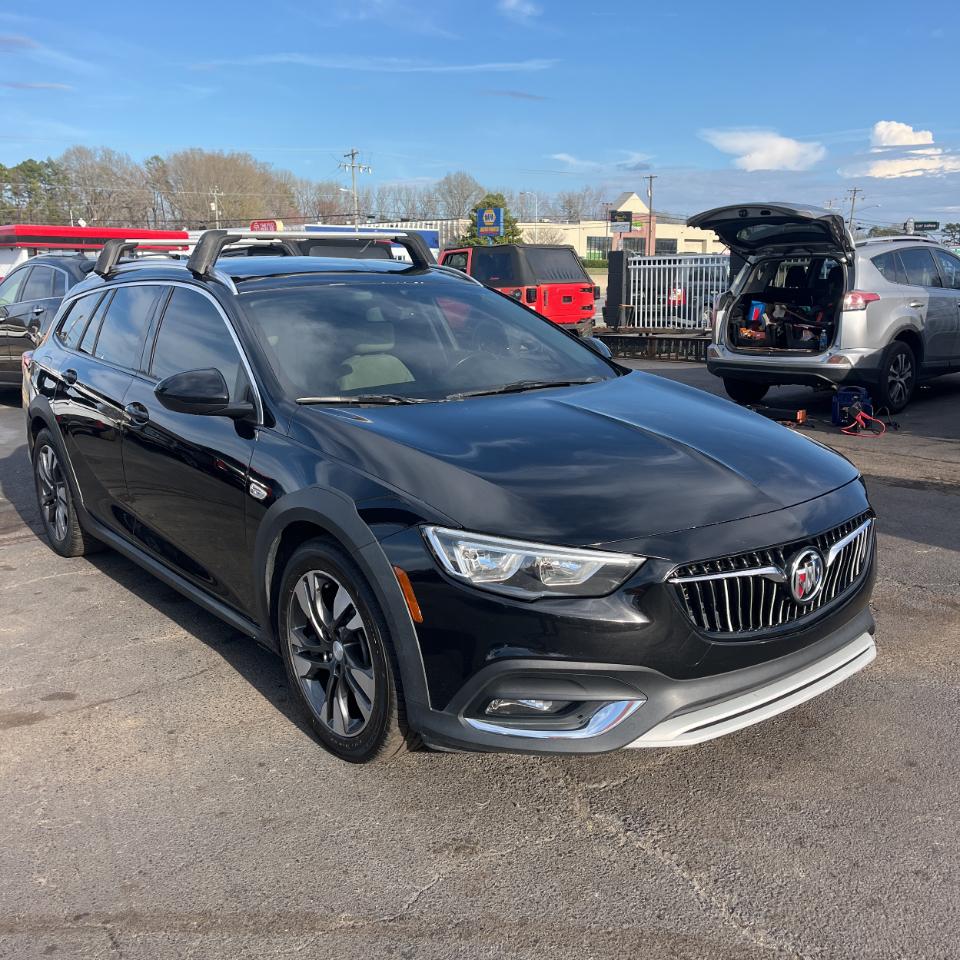 Buick Regal TourX 5dr Wgn Essence AWD 2018