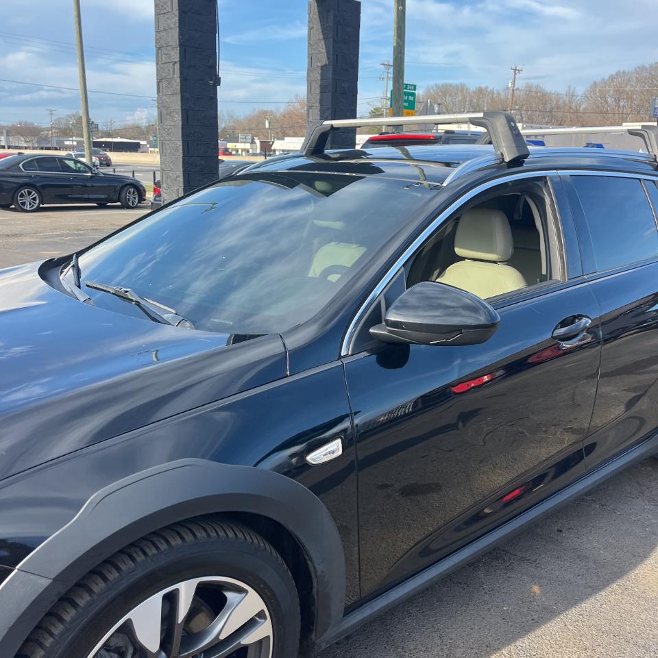 Buick Regal TourX 5dr Wgn Essence AWD 2018