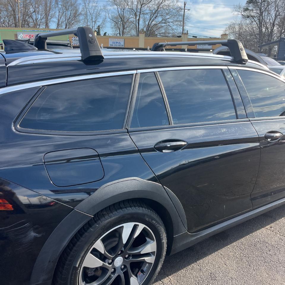 Buick Regal TourX 5dr Wgn Essence AWD 2018