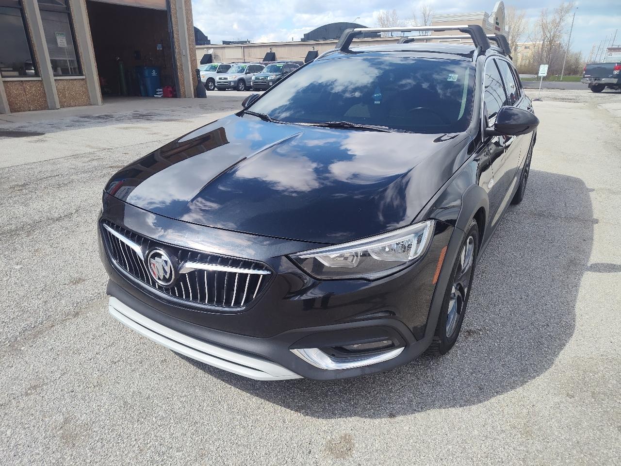 Buick Regal TourX 5dr Wgn Essence AWD 2018
