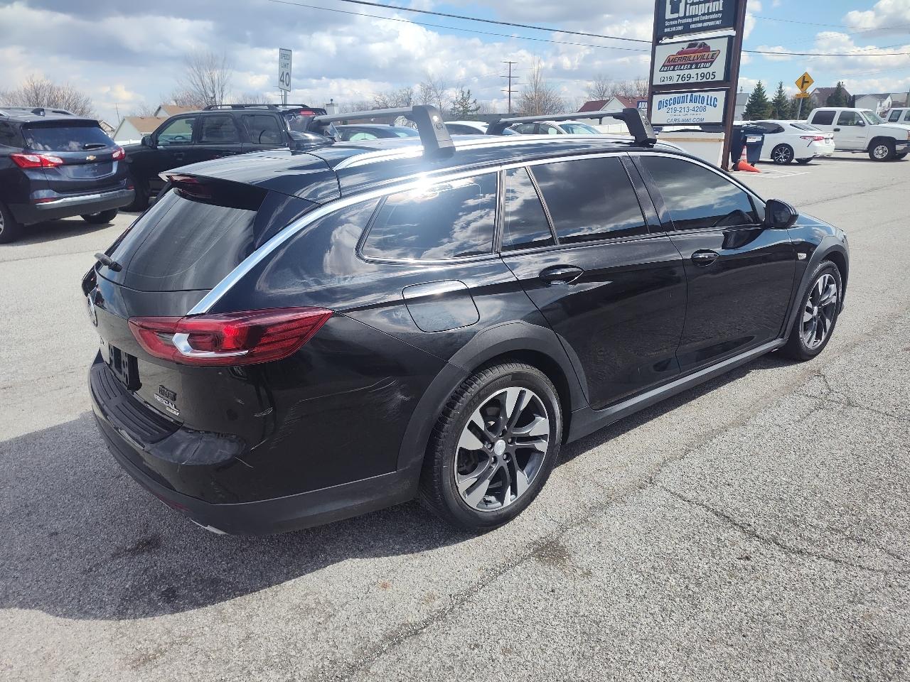 Buick Regal TourX 5dr Wgn Essence AWD 2018