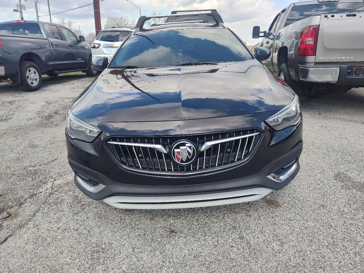 Buick Regal TourX 5dr Wgn Essence AWD 2018