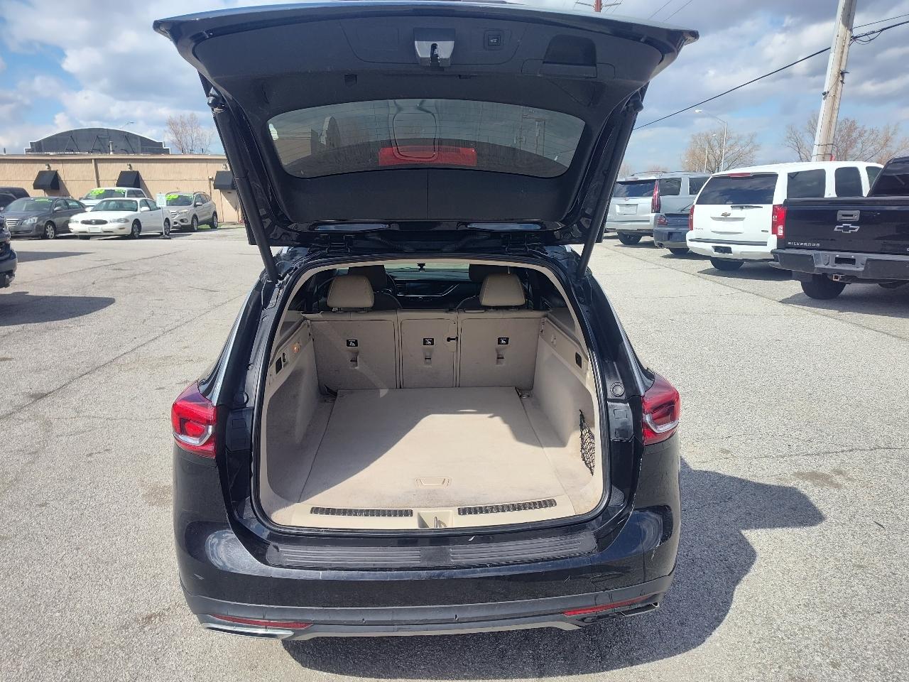 Buick Regal TourX 5dr Wgn Essence AWD 2018