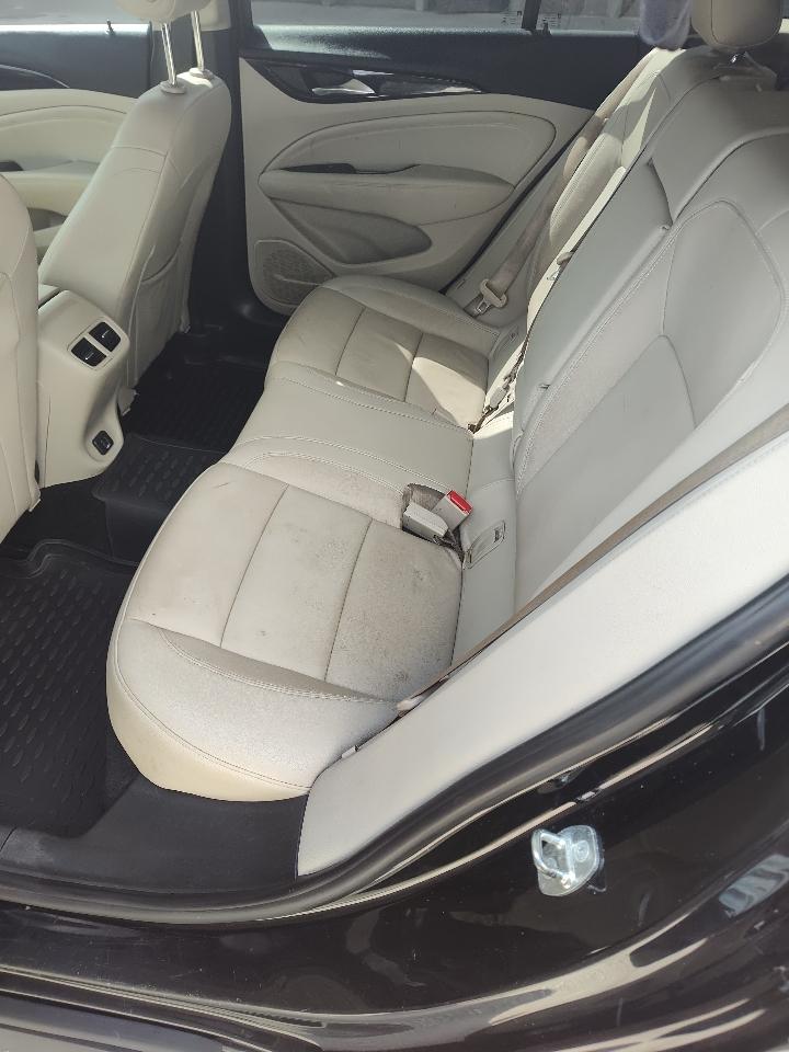 Buick Regal TourX 5dr Wgn Essence AWD 2018