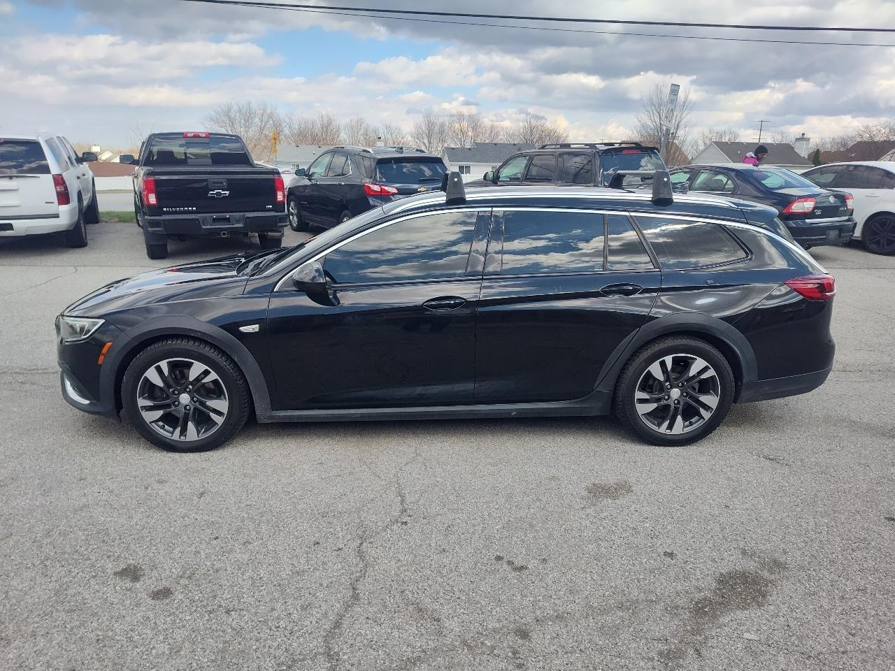 Buick Regal TourX 5dr Wgn Essence AWD 2018