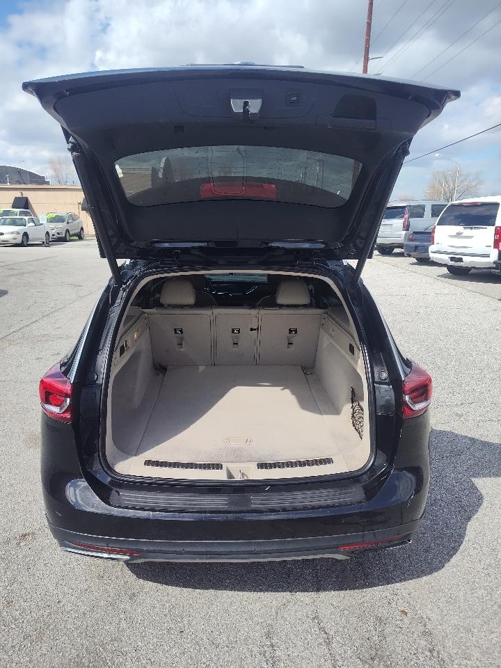 Buick Regal TourX 5dr Wgn Essence AWD 2018