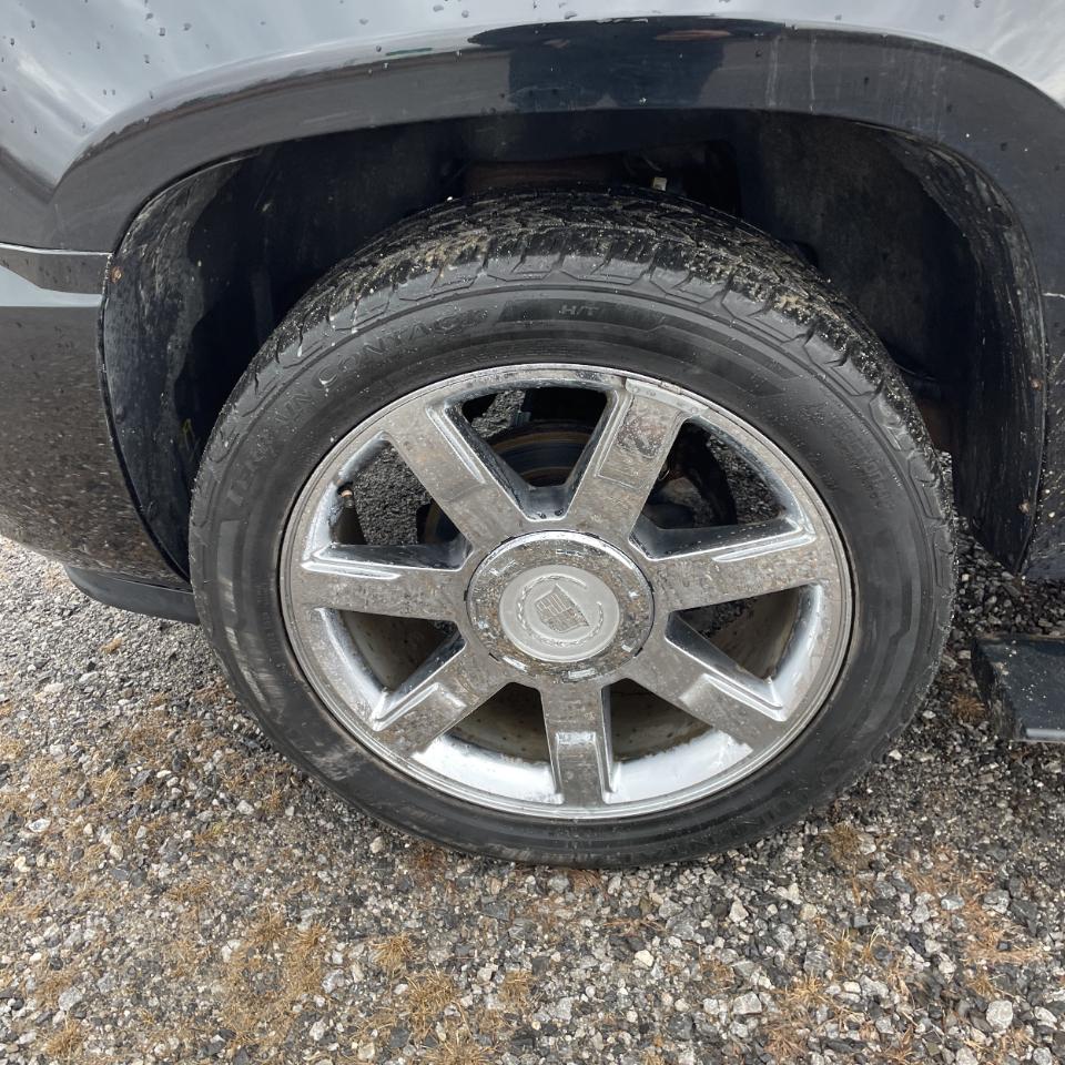 Cadillac Escalade AWD 4dr 2008