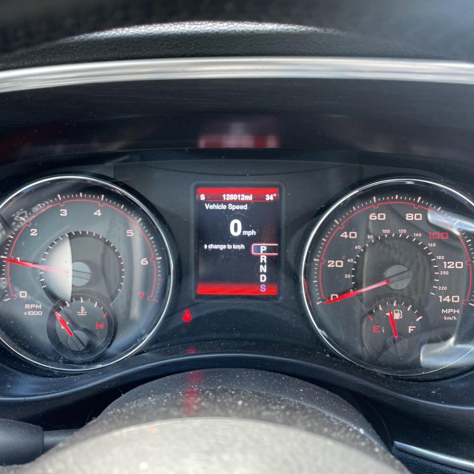 Dodge Charger 4dr Sdn SXT 100th Anniversary RWD *Ltd Avail* 2014