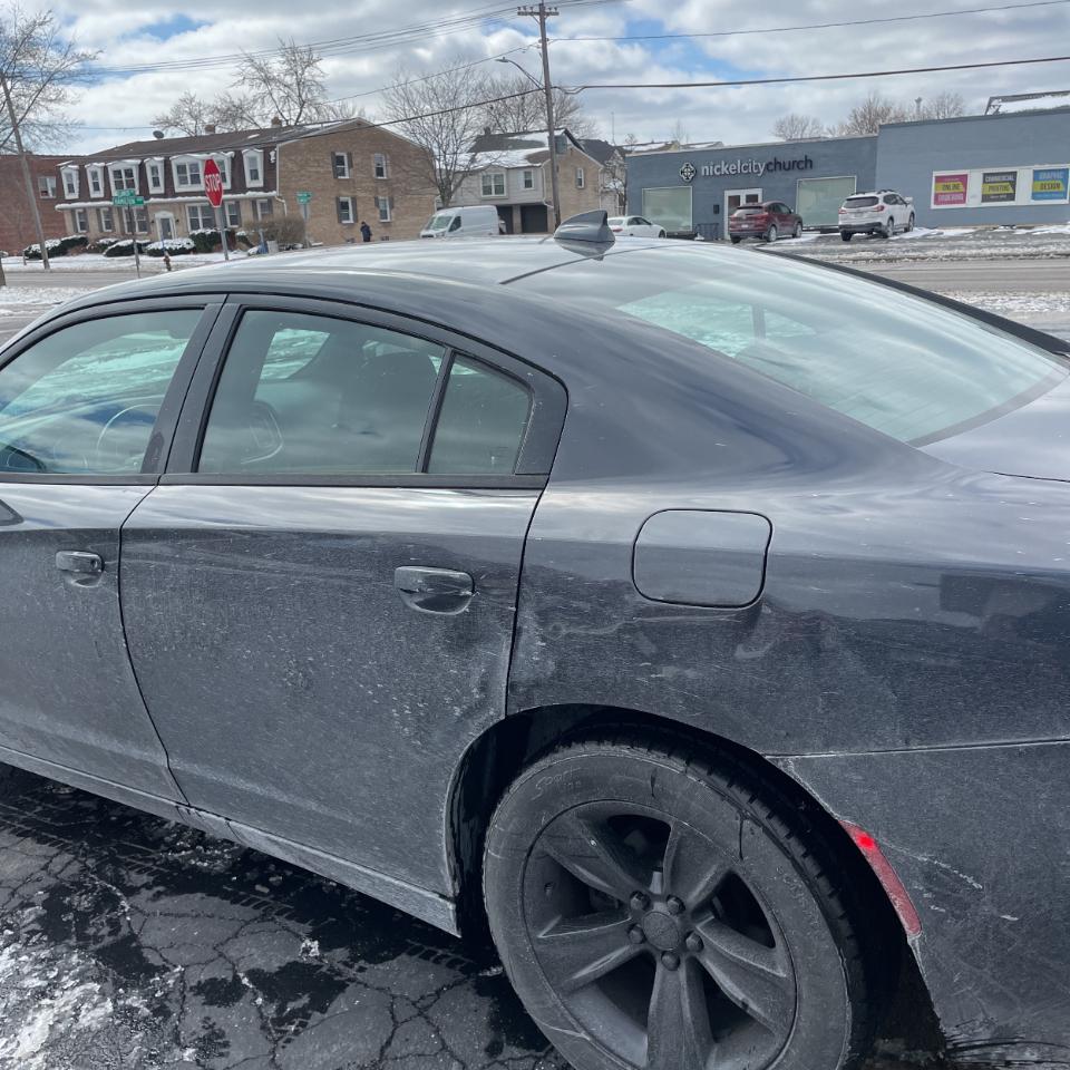 Dodge Charger 4dr Sdn SXT RWD 2016