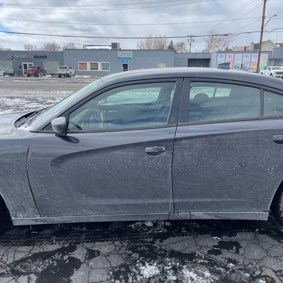 Dodge Charger 4dr Sdn SXT RWD 2016