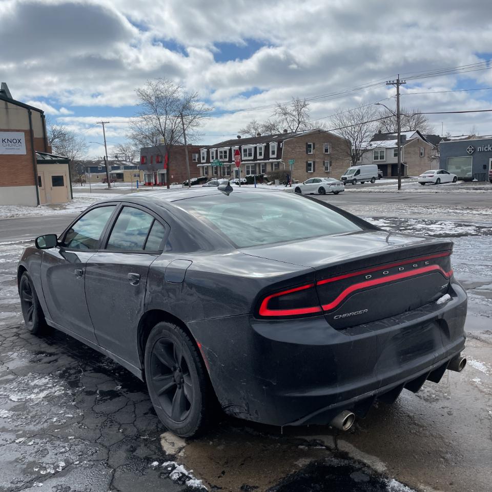 Dodge Charger 4dr Sdn SXT RWD 2016