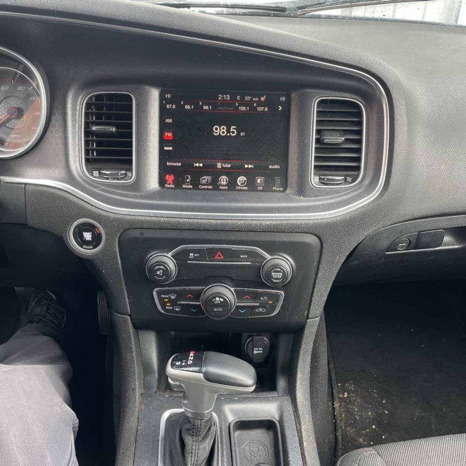 Dodge Charger 4dr Sdn SXT RWD 2016