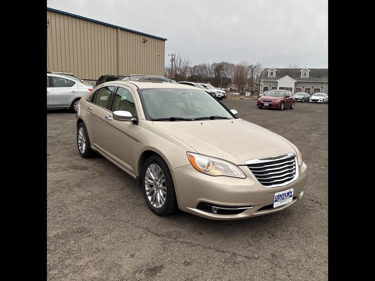 Chrysler 200 4dr Sdn Limited 2013
