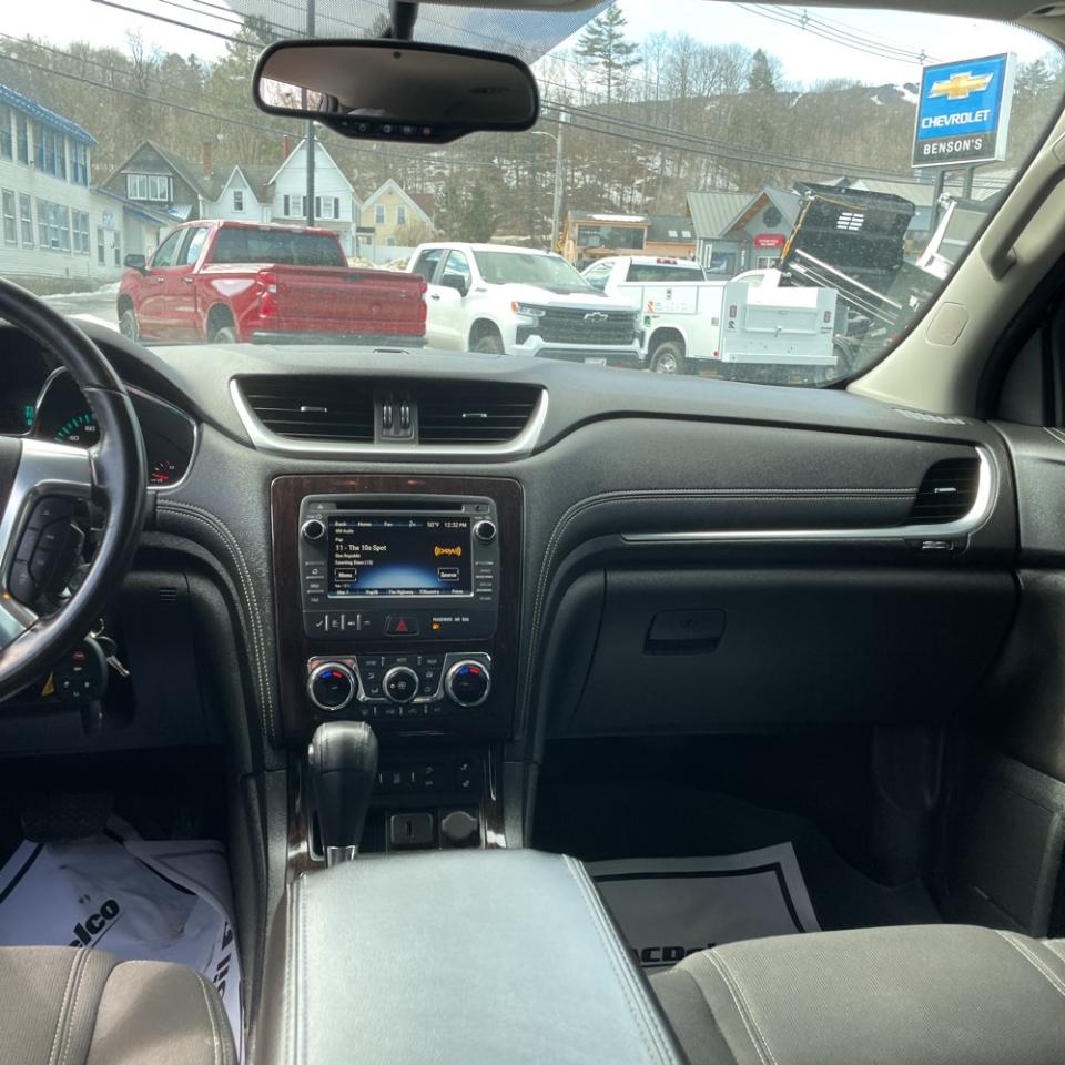 Chevrolet Traverse AWD 4dr LT w/2LT 2016