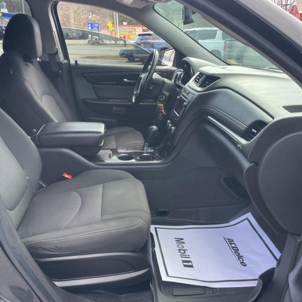 Chevrolet Traverse AWD 4dr LT w/2LT 2016