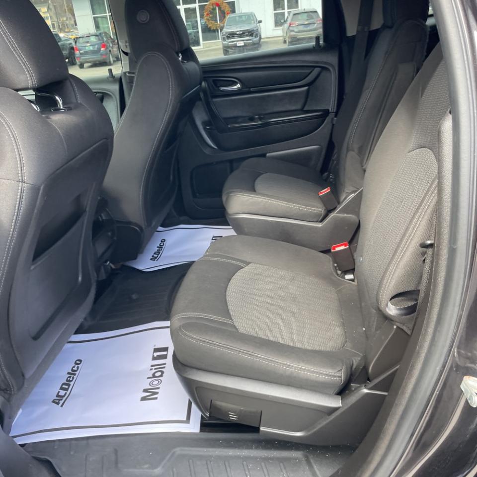 Chevrolet Traverse AWD 4dr LT w/2LT 2016
