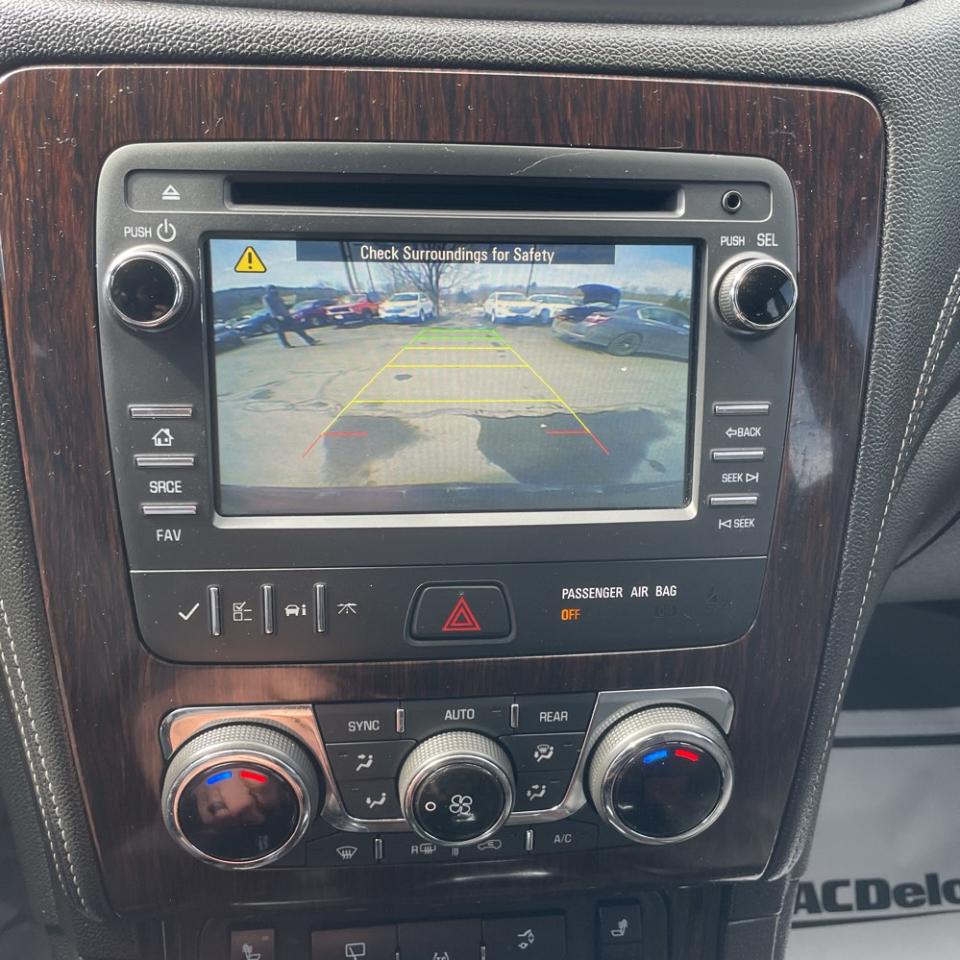 Chevrolet Traverse AWD 4dr LT w/2LT 2016