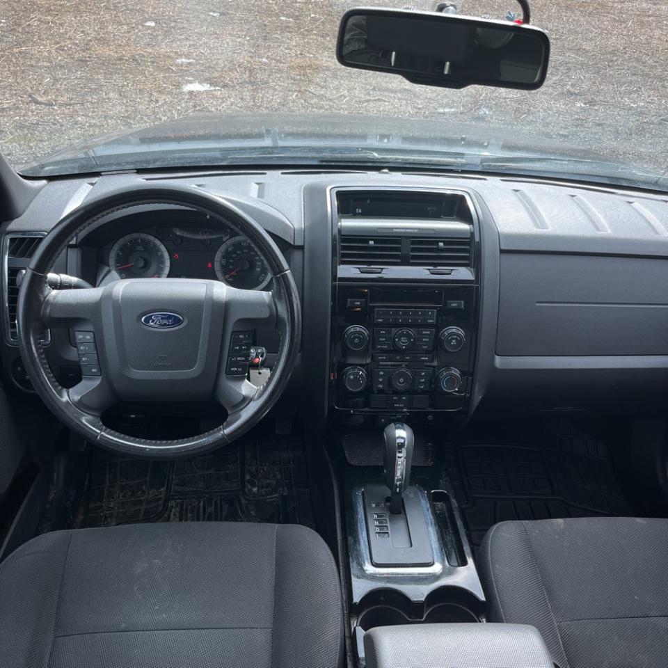 Ford Escape FWD 4dr V6 Auto XLT 2009