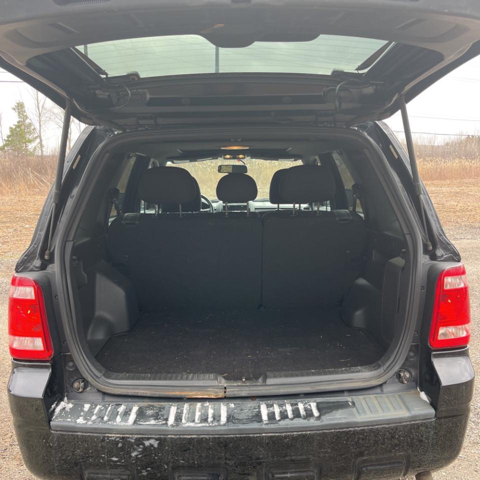 Ford Escape FWD 4dr V6 Auto XLT 2009