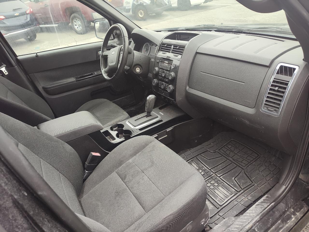 Ford Escape FWD 4dr V6 Auto XLT 2009