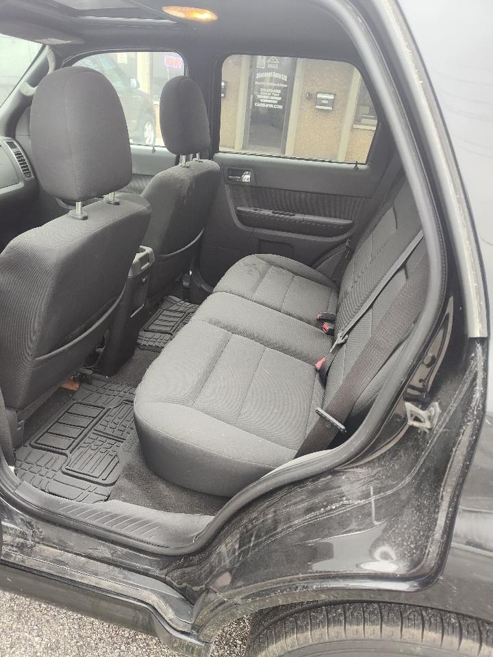 Ford Escape FWD 4dr V6 Auto XLT 2009