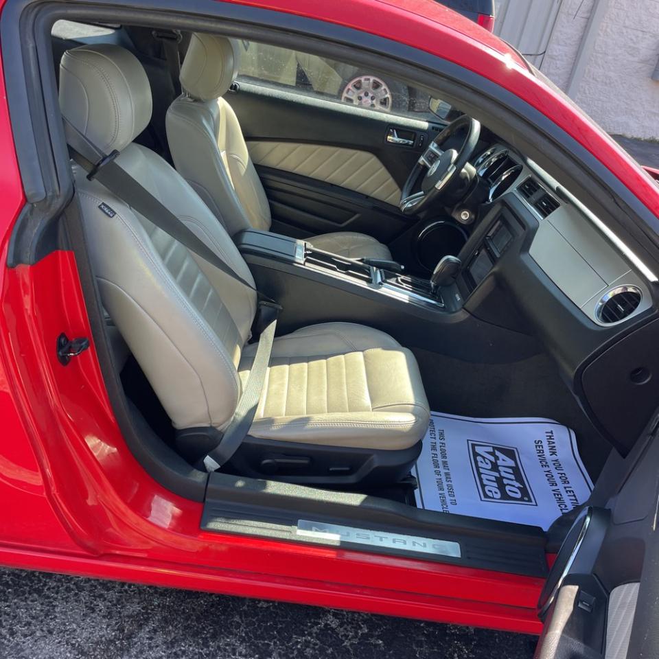 Ford Mustang 2dr Cpe V6 2014