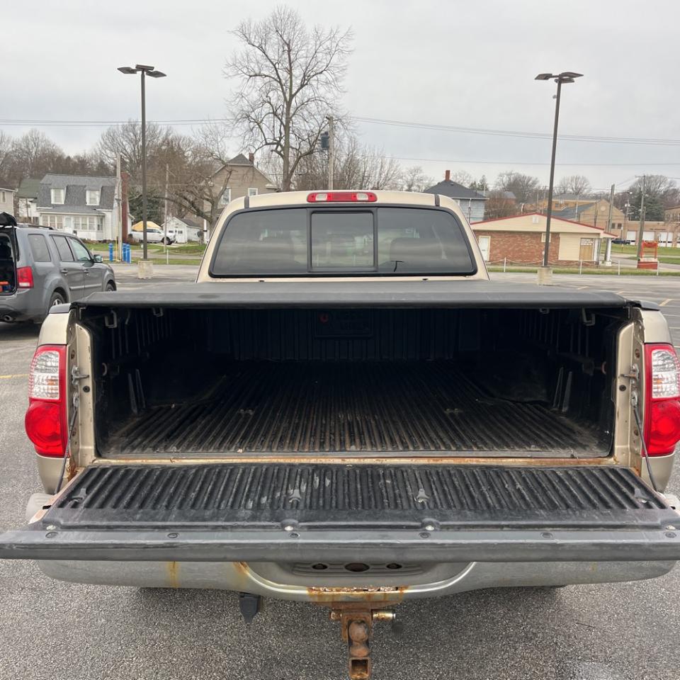 Toyota Tundra AccessCab V8 SR5 4WD Stepside (Natl 2005