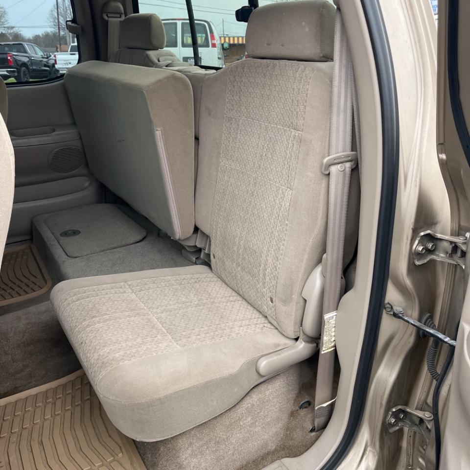 Toyota Tundra AccessCab V8 SR5 4WD Stepside (Natl 2005