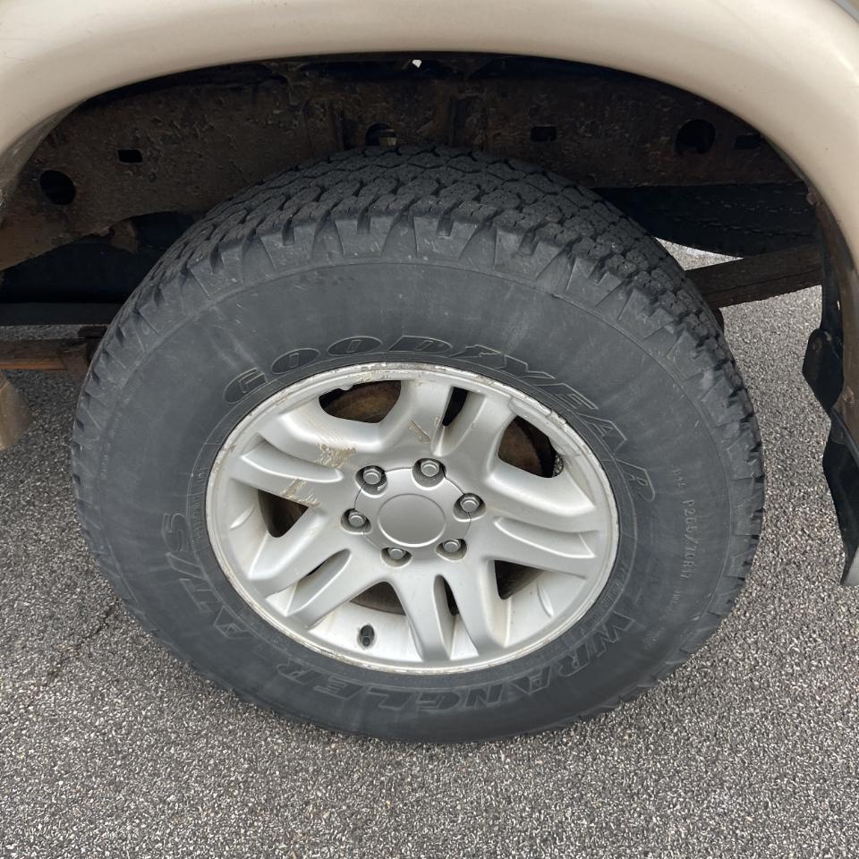 Toyota Tundra AccessCab V8 SR5 4WD Stepside (Natl 2005